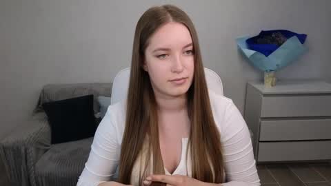 Snapshot of evajuly chatting on 01.27.25 Eva online show from 01.27.25