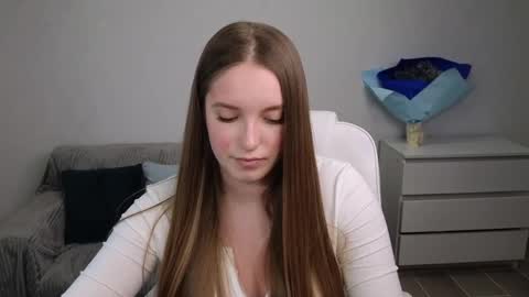 Snapshot of evajuly chatting on 02.04.25 Eva online show from 02.04.25