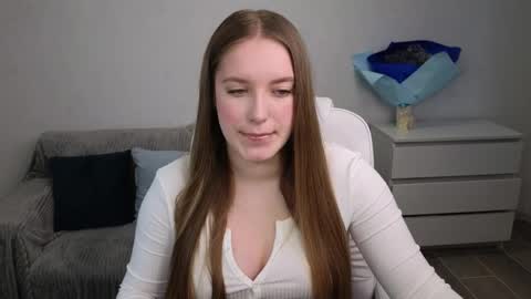 Snapshot of evajuly chatting on 02.05.25 Eva online show from 02.05.25