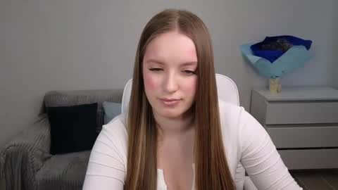 Snapshot of evajuly chatting on 02.26.25 Eva online show from 02.26.25