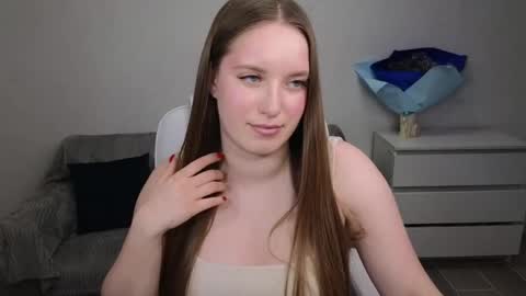 Snapshot of evajuly chatting on 03.07.25 Eva online show from 03.07.25