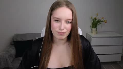 Snapshot of evajuly chatting on 03.09.25 Eva online show from 03.09.25