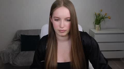 Snapshot of evajuly chatting on 03.09.25 Eva online show from 03.09.25