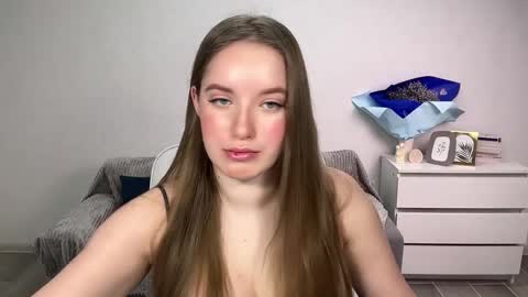 Snapshot of evajuly chatting on 11.29.25 Eva online show from 11.29.25