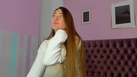 Snapshot of evalaniss chatting on 12.16.24 Eva online show from 12.16.24