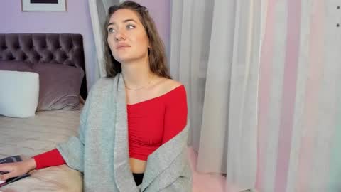 Snapshot of evalaniss chatting on 12.25.24 Eva online show from 12.25.24