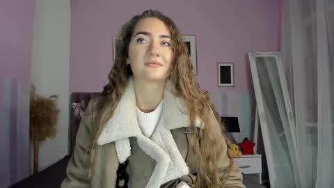 Snapshot of evalaniss chatting on 12.27.24 Eva online show from 12.27.24