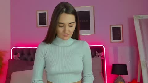 Snapshot of evalaniss chatting on 01.10.25 Eva online show from 01.10.25