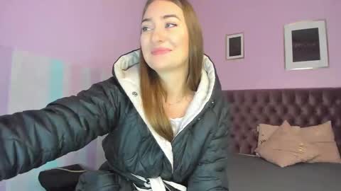 Snapshot of evalaniss chatting on 01.21.25 Eva online show from 01.21.25