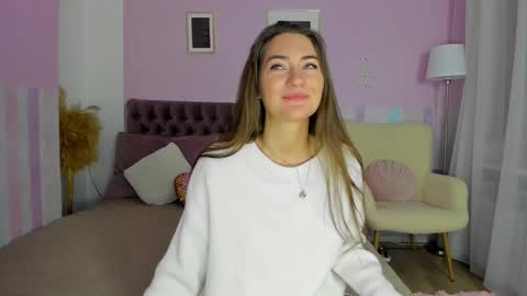 Snapshot of evalaniss chatting on 10.20.25 Eva online show from 10.20.25