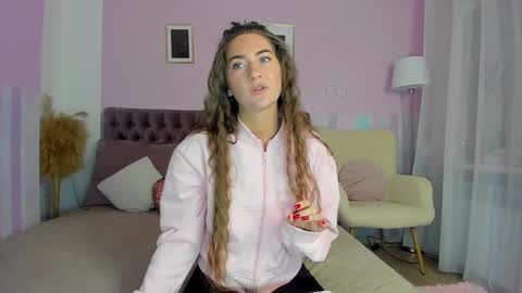 Snapshot of evalaniss chatting on 11.13.25 Eva online show from 11.13.25