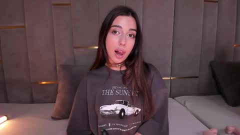 EVA online show from 03.08.25