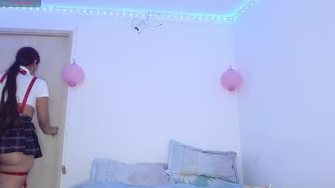 Snapshot of evaluna_horny_ chatting on 02.18.26 evaluna horny online show from 02.18.26