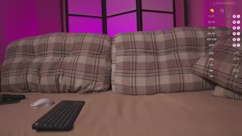 Snapshot of evalusion chatting on 02.14.26 Eva online show from 02.14.26