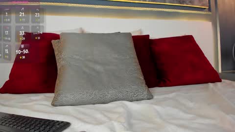 Eva Moretti online show from 01.12.25