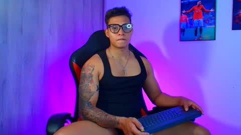 EVAN GREY online show from 10.09.25