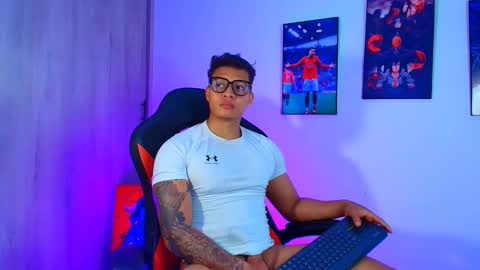 EVAN GREY online show from 10.15.25