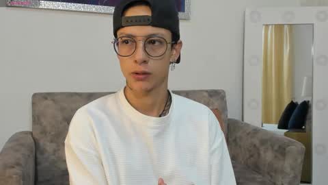 Evan Smitt online show from 02.12.25