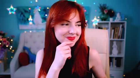 Snapshot of evanellson chatting on 01.10.25 Eva online show from 01.10.25