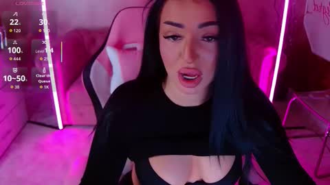 Eva online show from 10.15.25