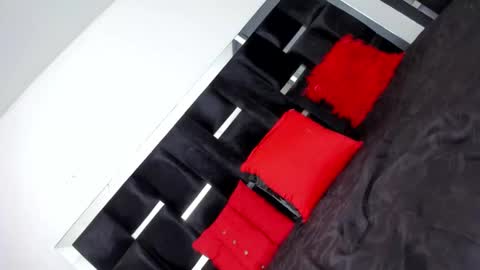 evanllelyne online show from 02.28.26