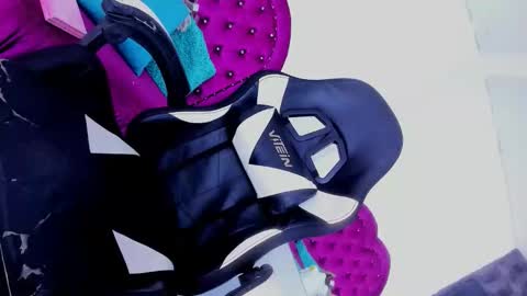 Snapshot of evanllelyne chatting on 03.10.26 evanllelyne online show from 03.10.26