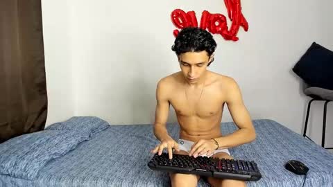 Snapshot of evans_collins24 chatting on 11.13.25 Evans collins24 online show from 11.13.25