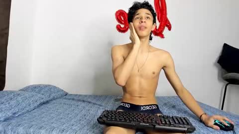 Snapshot of evans_collins24 chatting on 11.27.25 Evans collins24 online show from 11.27.25