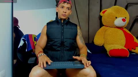   online show from 03.03.25