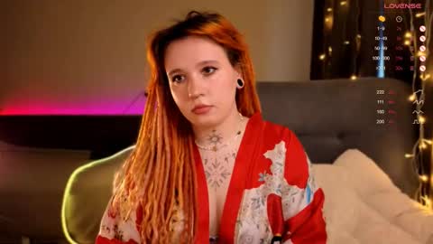 Moon online show from 11.26.25