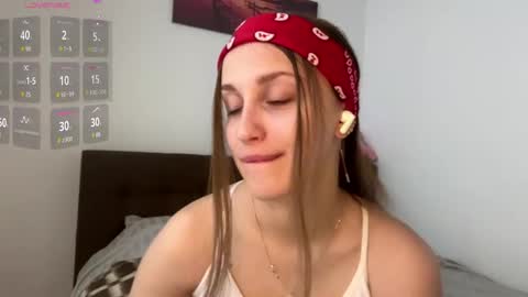 evarenard_ online show from 04.18.26