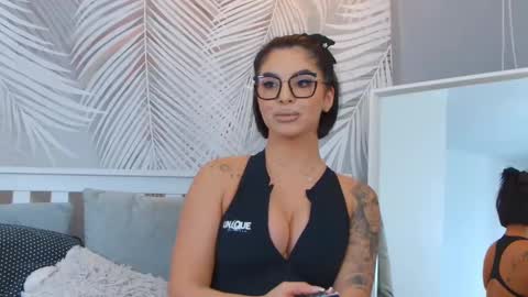 evareyss online show from 12.29.24