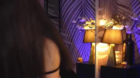 EvaRhea online show from 11.04.25