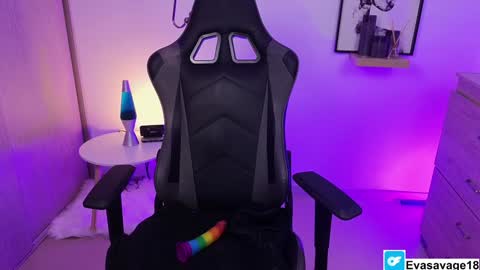 EVA SAVAGEIm recovering from surgery. Ill see you in a couple of weeks. online show from 02.02.25