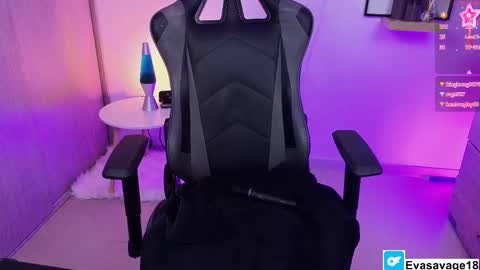 EVA SAVAGEIm recovering from surgery. Ill see you in a couple of weeks. online show from 02.25.25