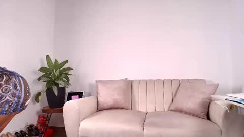  EVA LUNA online show from 02.24.25