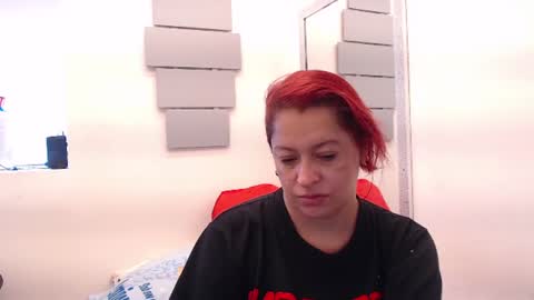Snapshot of evatwiss chatting on 07.18.26 Eva Twiss online show from 07.18.26