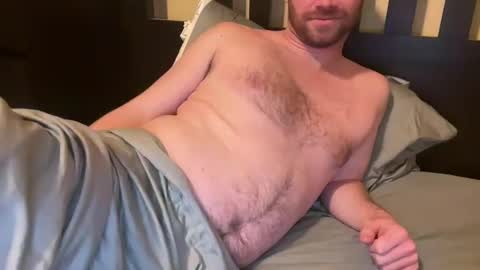 Snapshot of evdahl chatting on 12.30.24 evdahl online show from 12.30.24