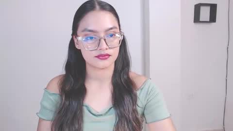 Eve Rox18 online show from 12.15.25