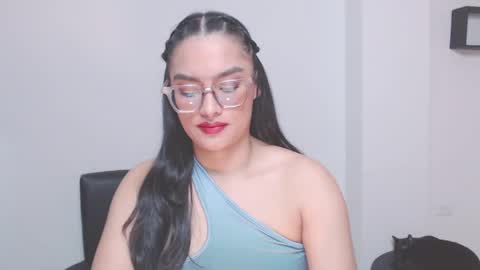 Snapshot of eve_rox18 chatting on 05.17.26 Eve Rox18 online show from 05.17.26