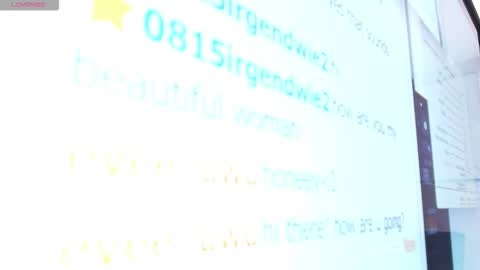 Snapshot of evee_uwu chatting on 09.29.25 Eve Jane online show from 09.29.25