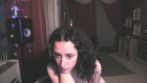 Snapshot of evee_uwu chatting on 10.03.25 Eve Jane online show from 10.03.25