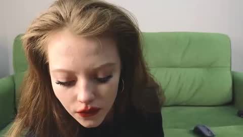 Snapshot of eveleen_soleen chatting on 10.31.25 Eveleen online show from 10.31.25