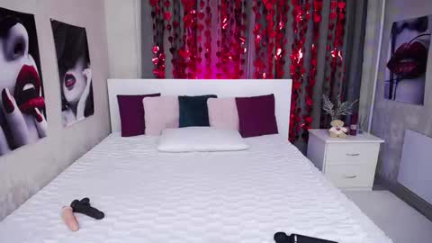 Snapshot of evelingills chatting on 02.07.26 Evelin online show from 02.07.26