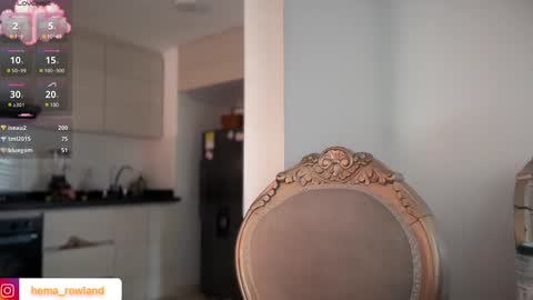 Snapshot of evelyn_jhonson3 chatting on 02.06.25 E V E L Y N online show from 02.06.25