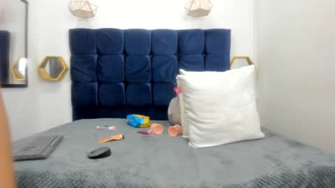 evelyn_morgan1 online show from 12.14.24