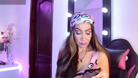 EvelynaGrey online show from 02.22.26