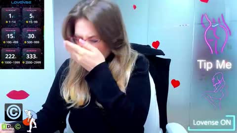 evelyne_rose online show from 03.19.26