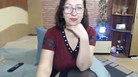 Snapshot of evelynequeen chatting on 01.06.26 Eve online show from 01.06.26