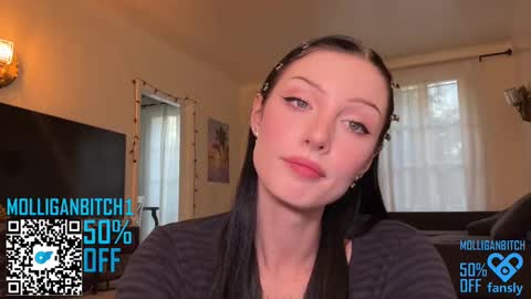 Snapshot of evelynforever chatting on 12.14.24 Evelyn online show from 12.14.24